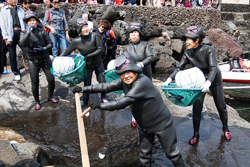 The Hanyeo women, Jeju